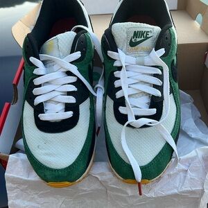 Nike Air Max 90 Gorge Green White Black SneakersTrainers (reduced)